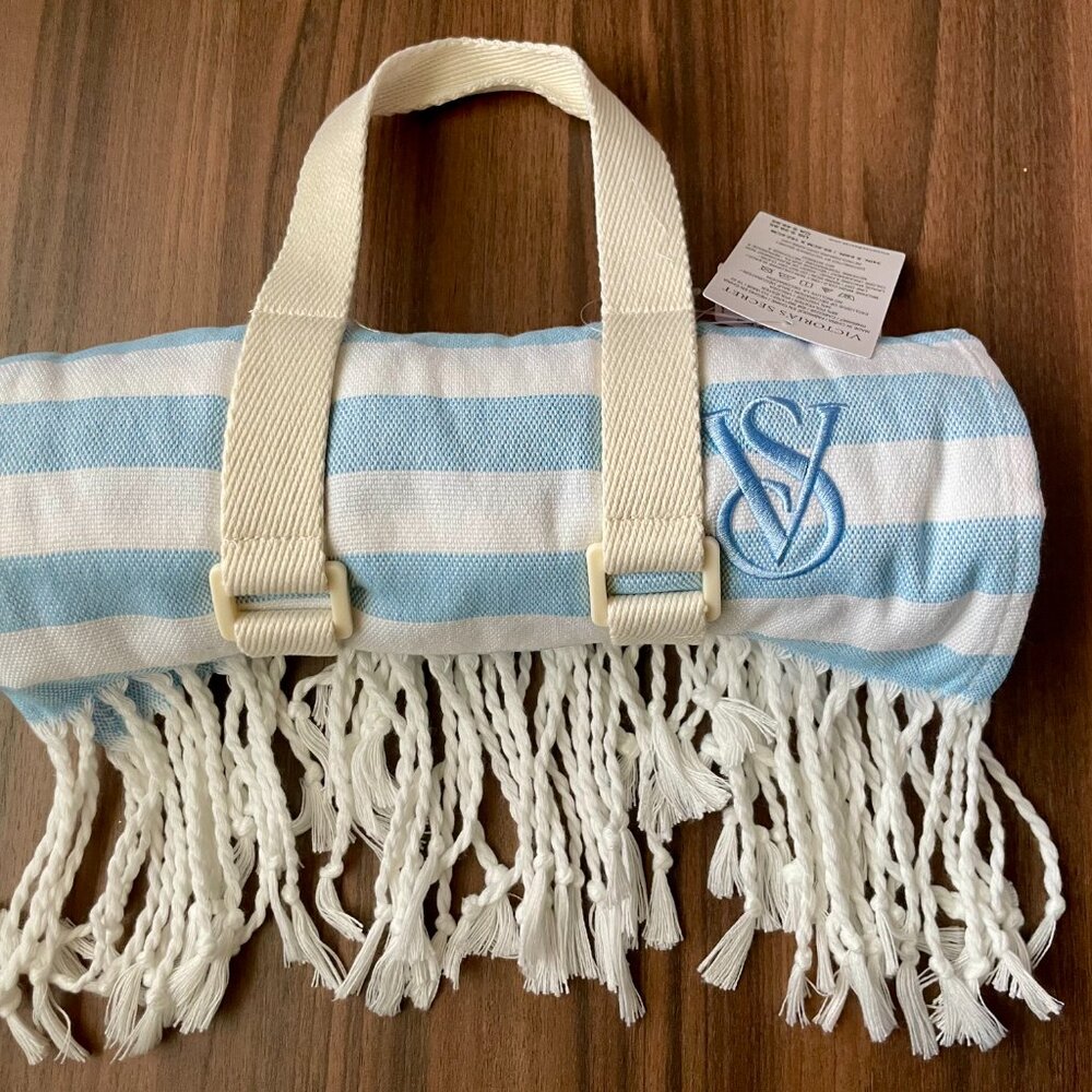 Victoria's Secret Beach Blanket 34" x 60" NWT